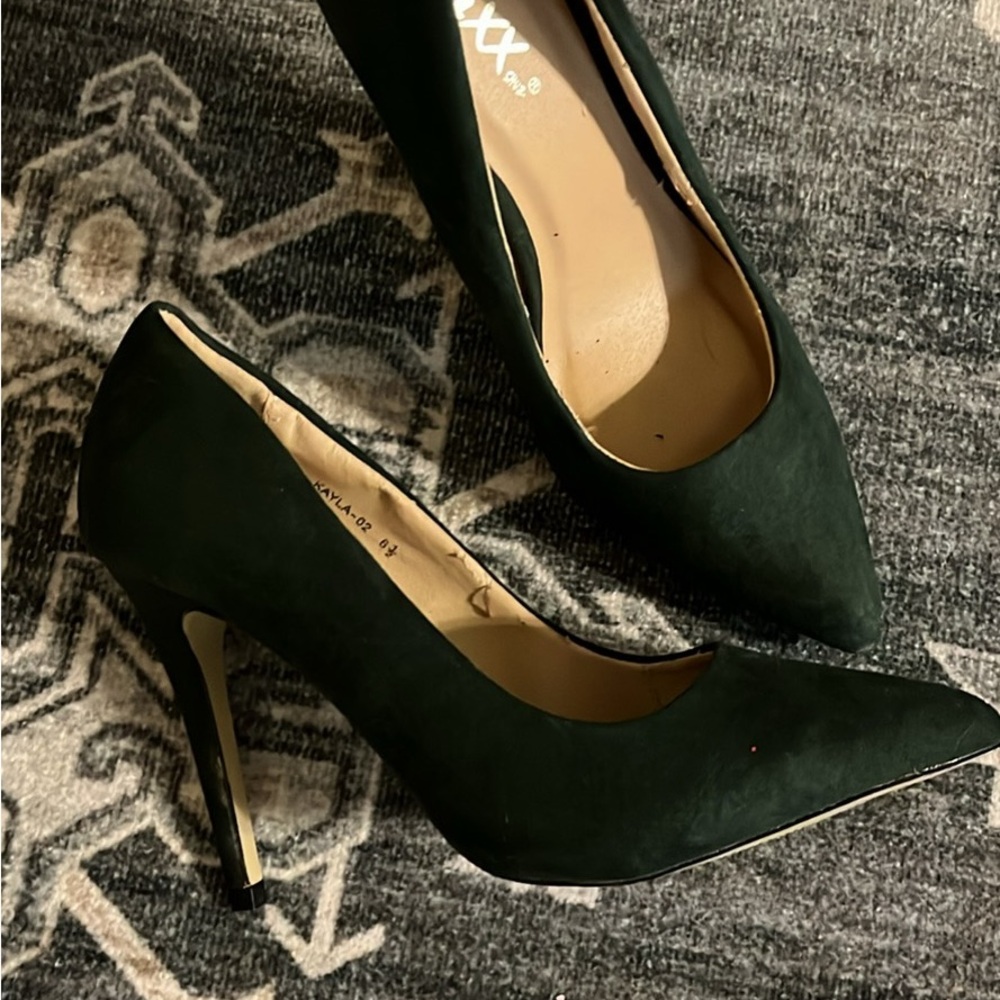 Mixx Shuz Dark Green Heels